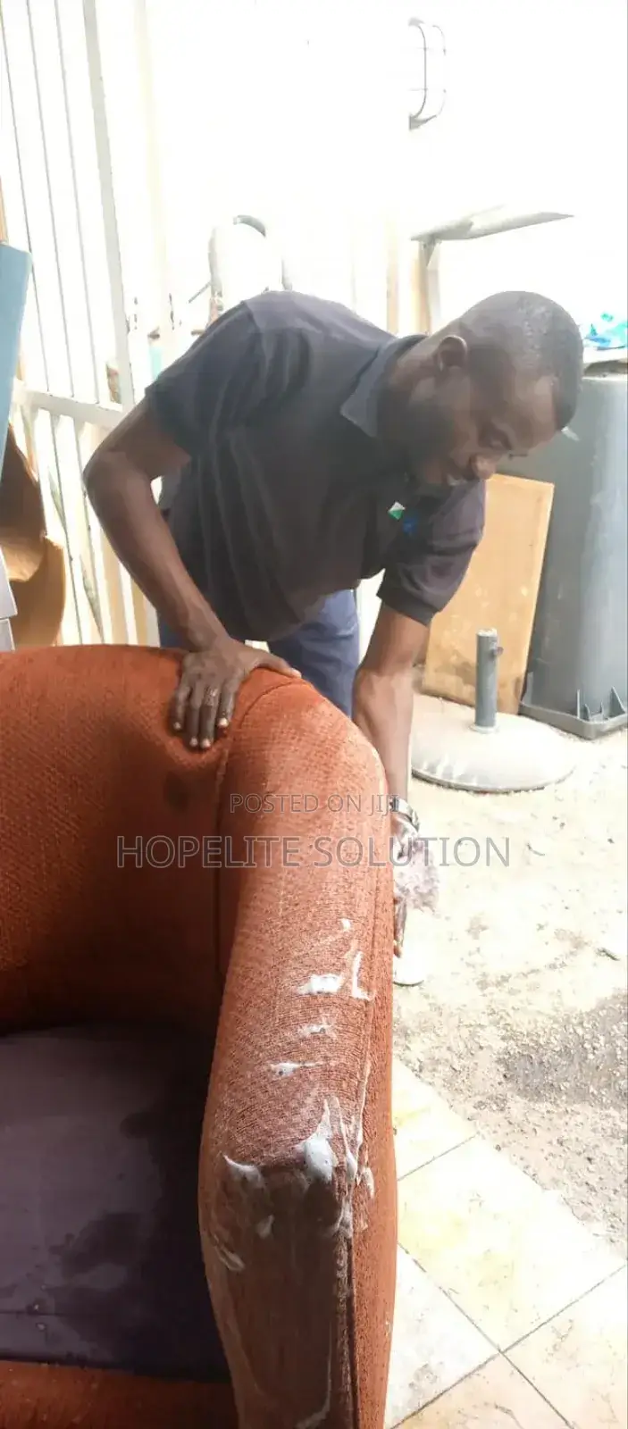 Deep Sofaset Cleaning in Eastleigh