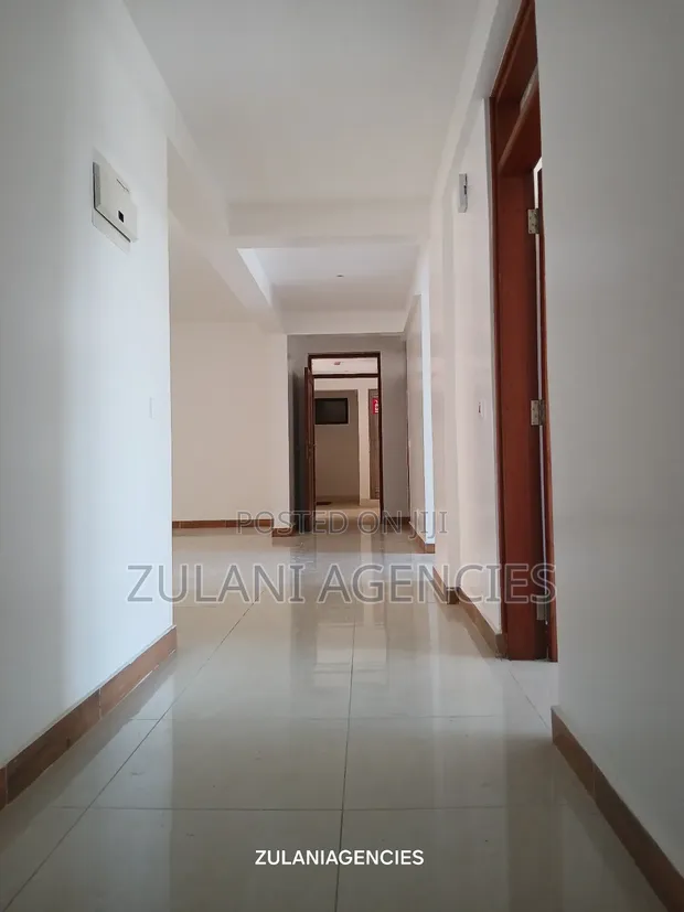 3bdrm Apartment in Mkomani, Nyali for rent