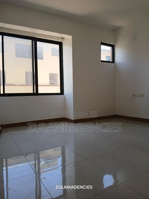 3bdrm Apartment in Mkomani, Nyali for rent - thumbnail 5