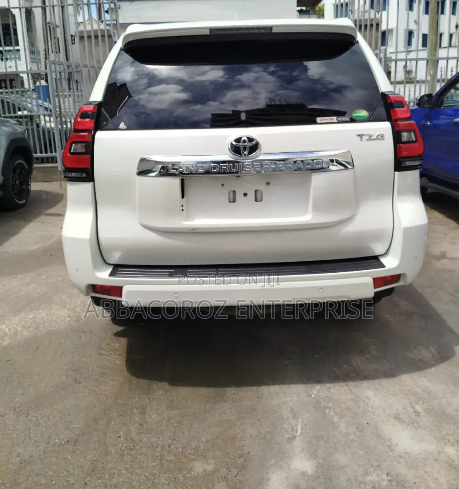 Toyota Land Cruiser Prado 2.8 2018 White