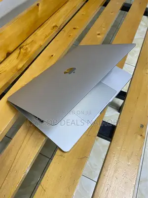 Laptop Apple MacBook Pro 8GB Apple M1 SSD 256GB