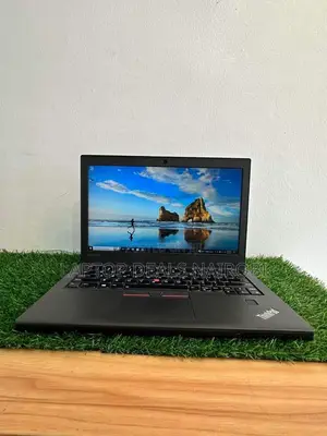 Laptop Lenovo ThinkPad X270 8GB Intel Core I7 SSD 256GB