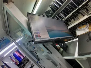 Dell 24 Inches Invertable Monitor