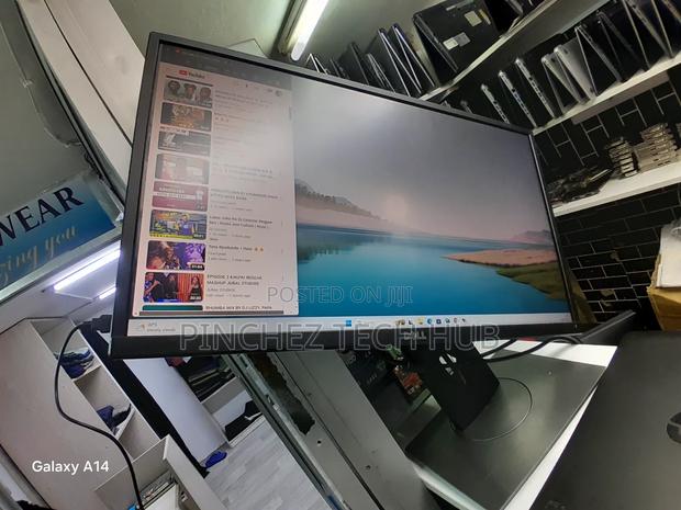Dell 24 Inches Invertable Monitor - thumbnail 6