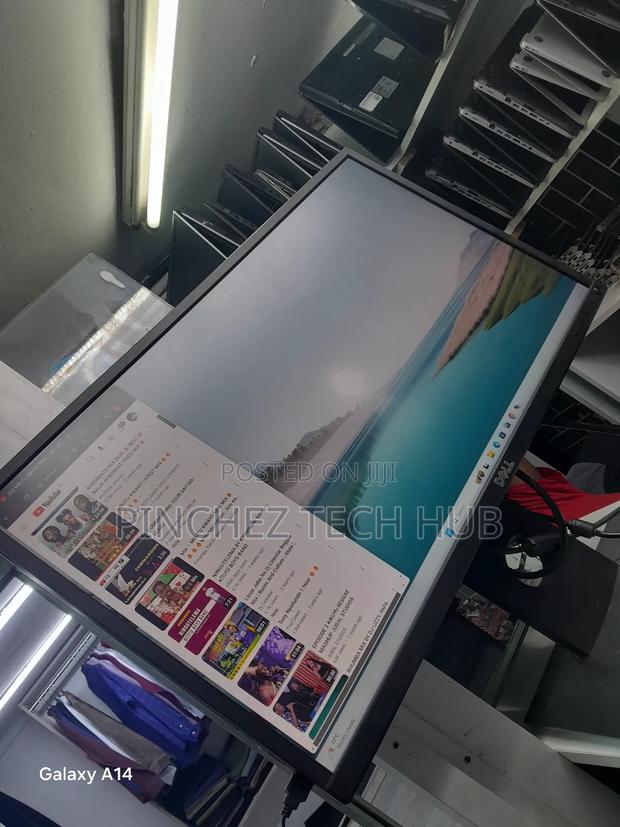 Dell 24 Inches Invertable Monitor - thumbnail 8