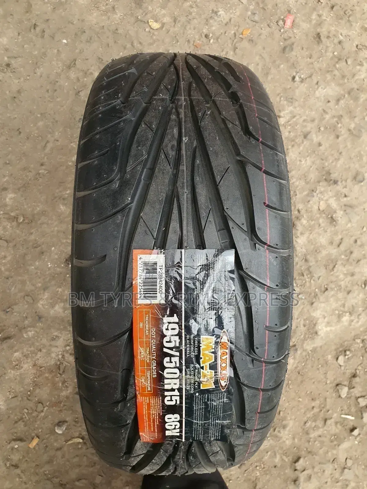 195 /50 R15 Maxxis MZ1