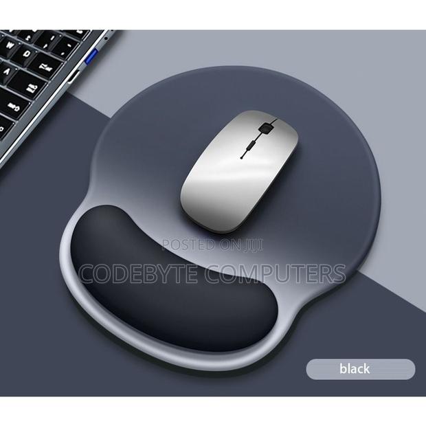 Mouse Pad With Wrist Rest - main view