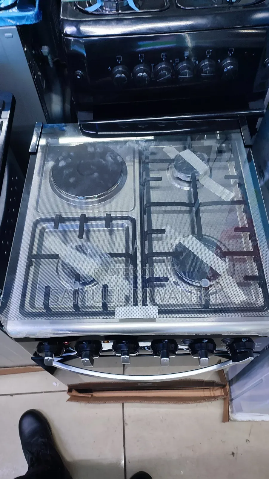 Sarahtech 3 Gas + 1 Electric Plate Standing Cooker 50 by 55