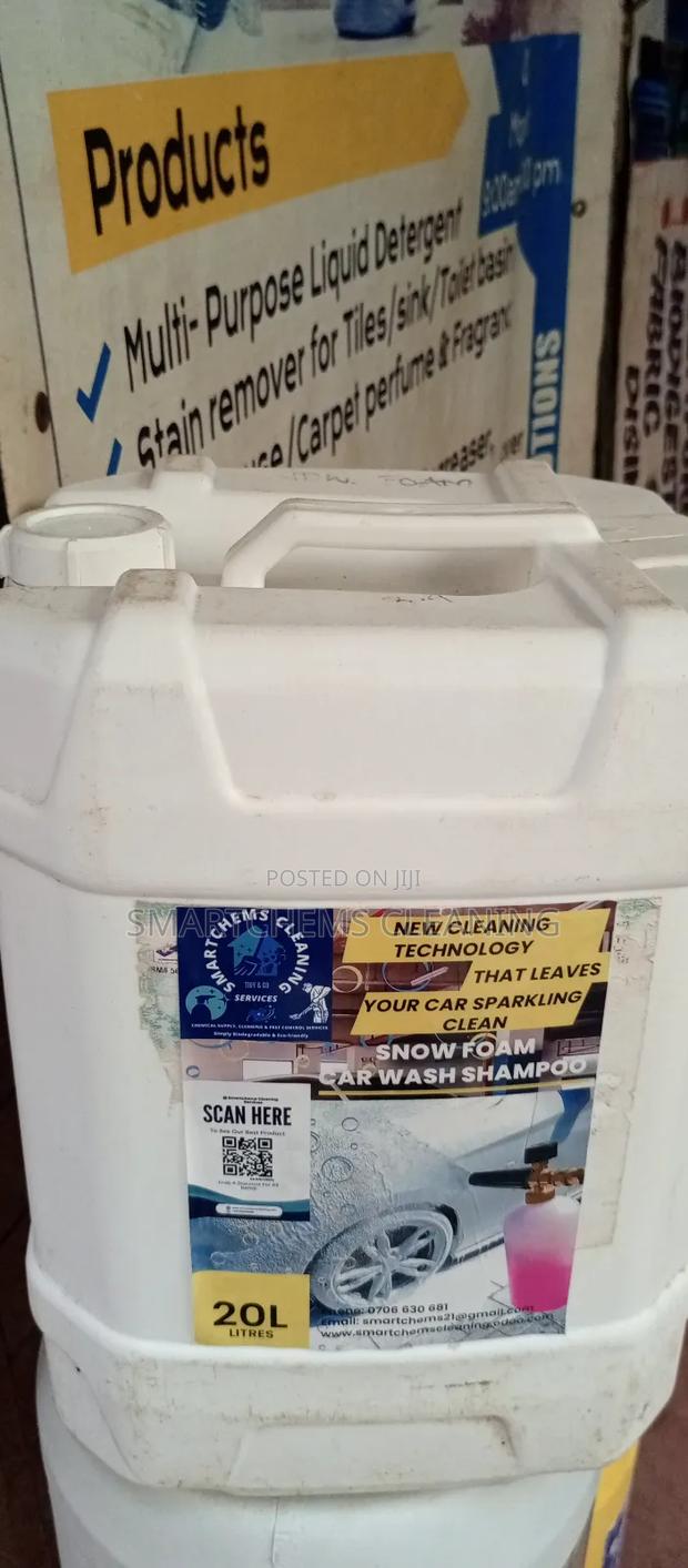 Snow Foam Carwash - thumbnail 3