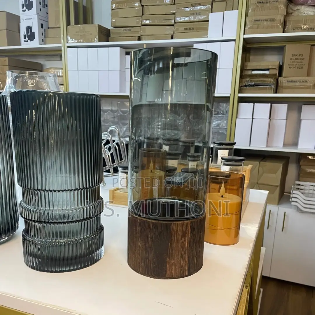 Modern Creative Glass Vase With Wooden Base