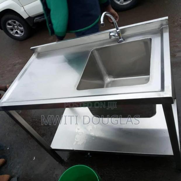 Single Bowl Sink With Working Table - main view