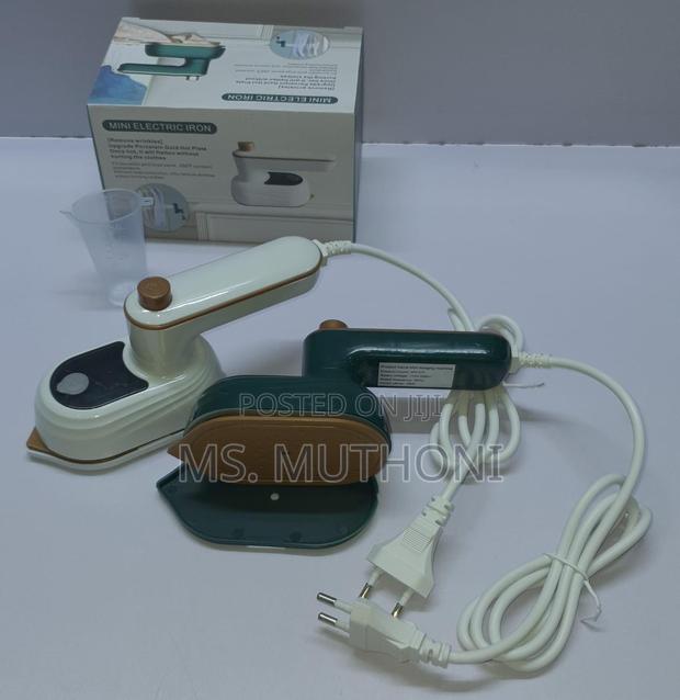 Rotating Handle 38W Mini Electric Iron Box With Water Spray - thumbnail 6