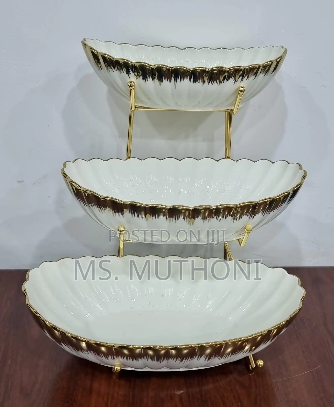*jd8580-Ls Set of 3 Ceramic Fruit Bowls on Gold Metal Rack