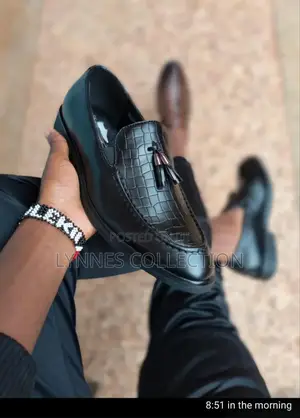Laceless Officials Shoes