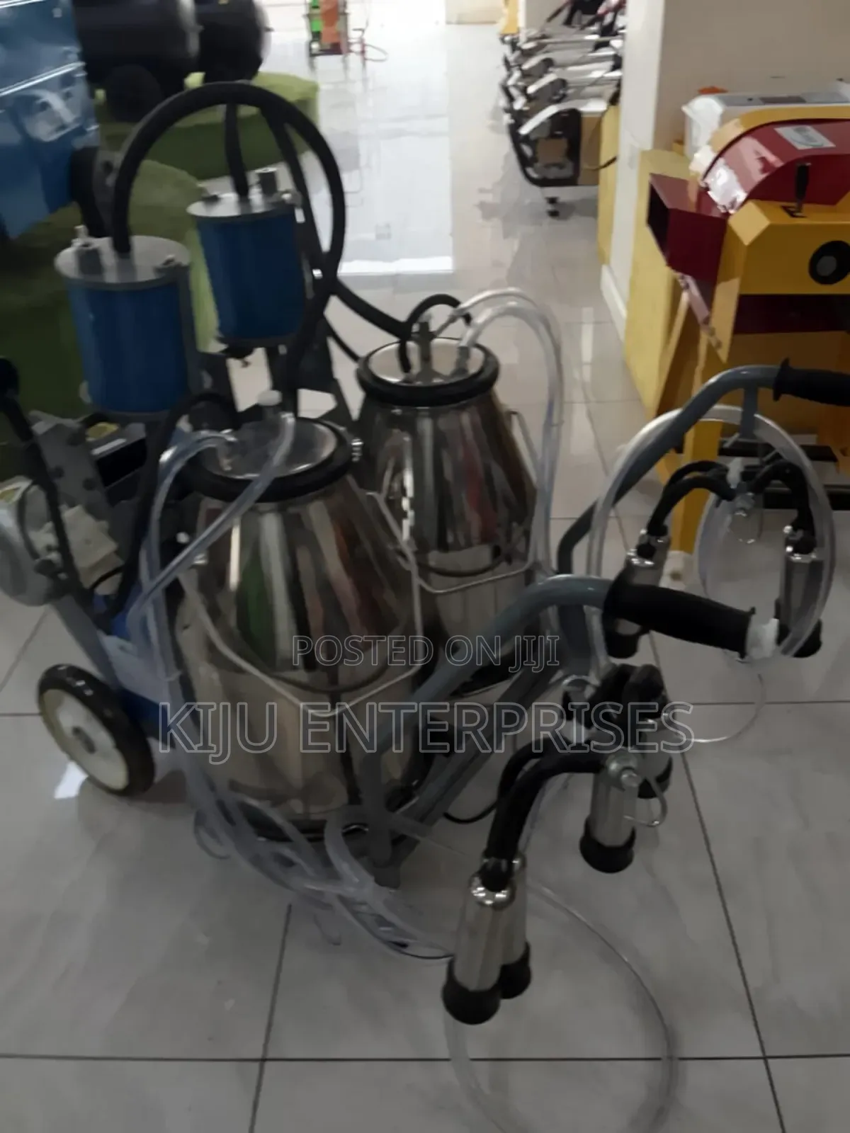 Milano Italia Milking Machine