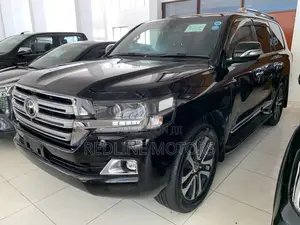 Toyota Land Cruiser 4.6 V8 ZX 2017 Matt Black