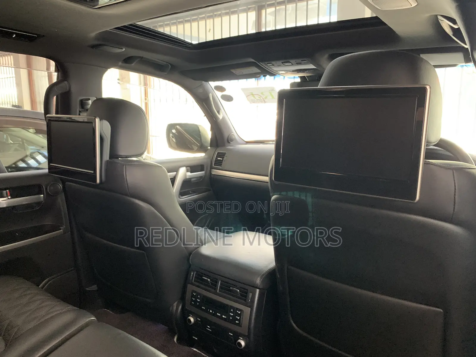 Toyota Land Cruiser 4.6 V8 ZX 2017 Matt Black