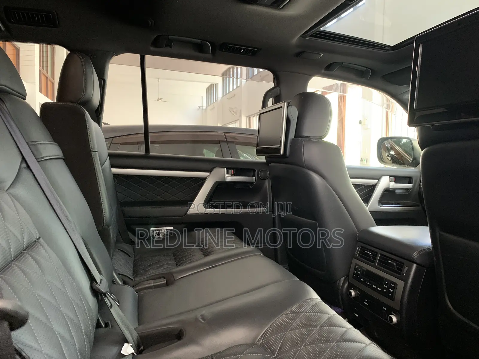 Toyota Land Cruiser 4.6 V8 ZX 2017 Matt Black