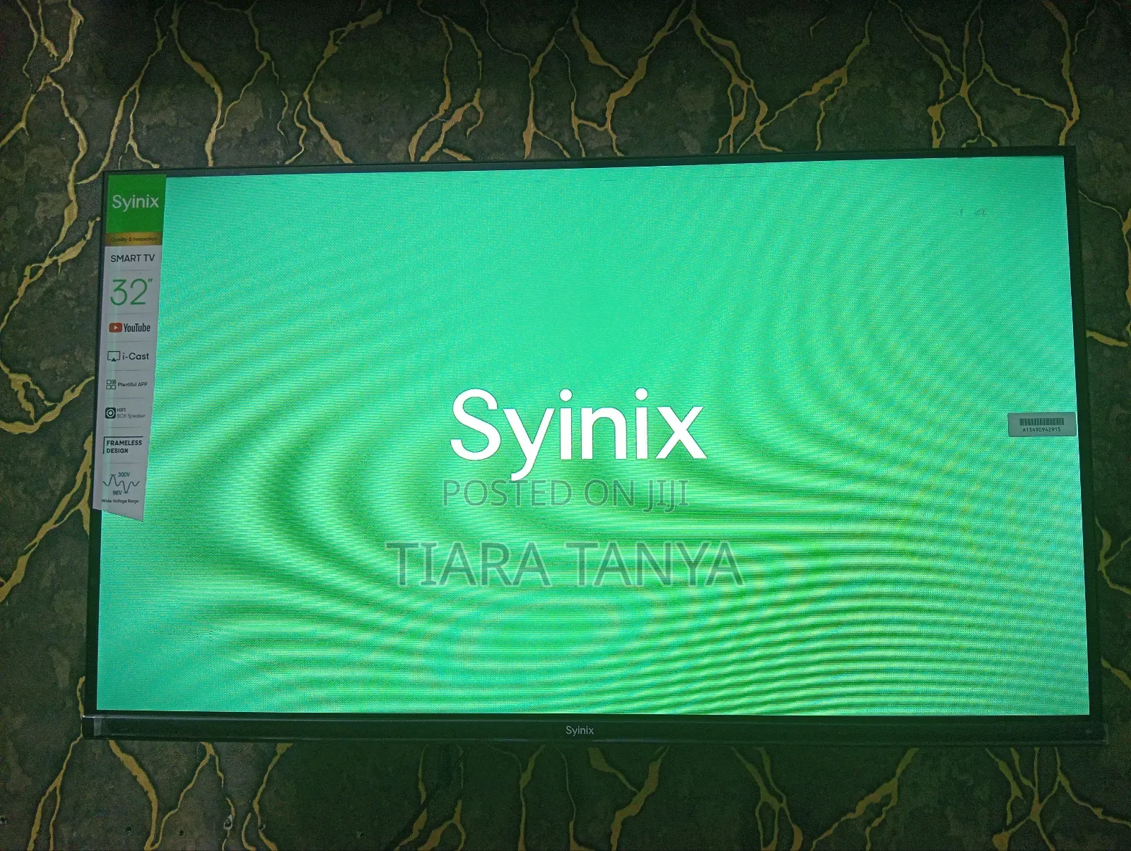32 Inches Syinix Smart Frameless TV