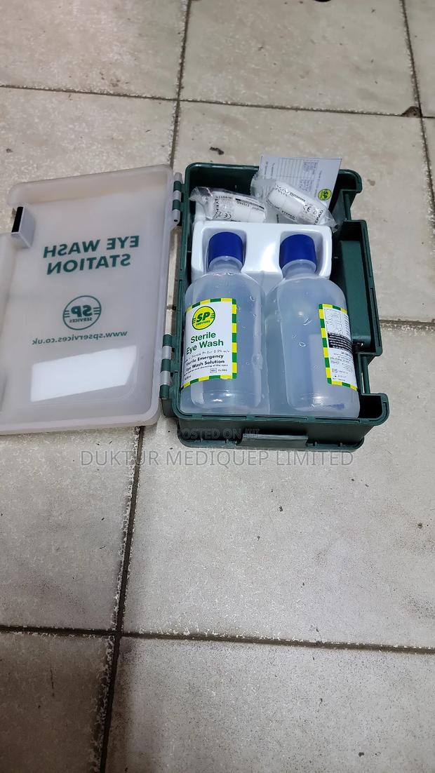 Emergency Eye Wash Pack UK - main view
