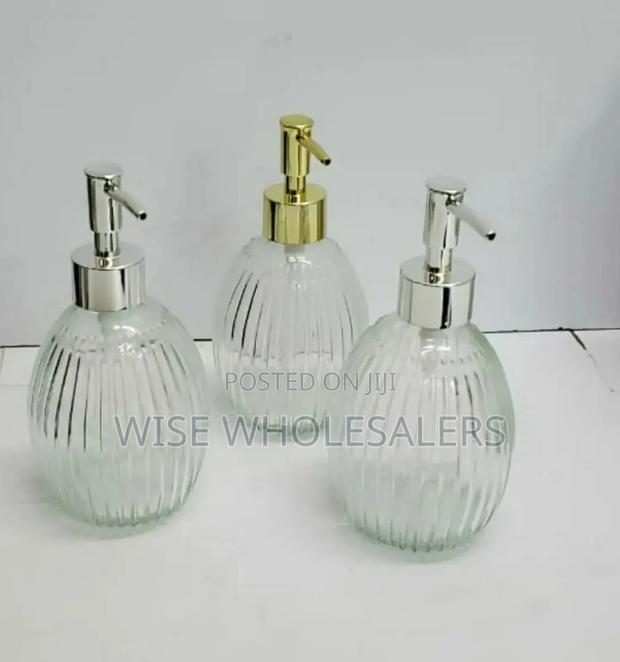 Handwash/Liquid Soap Dispenser ° ••° 