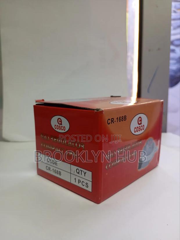 Gas Regulator With a Guage - thumbnail 2