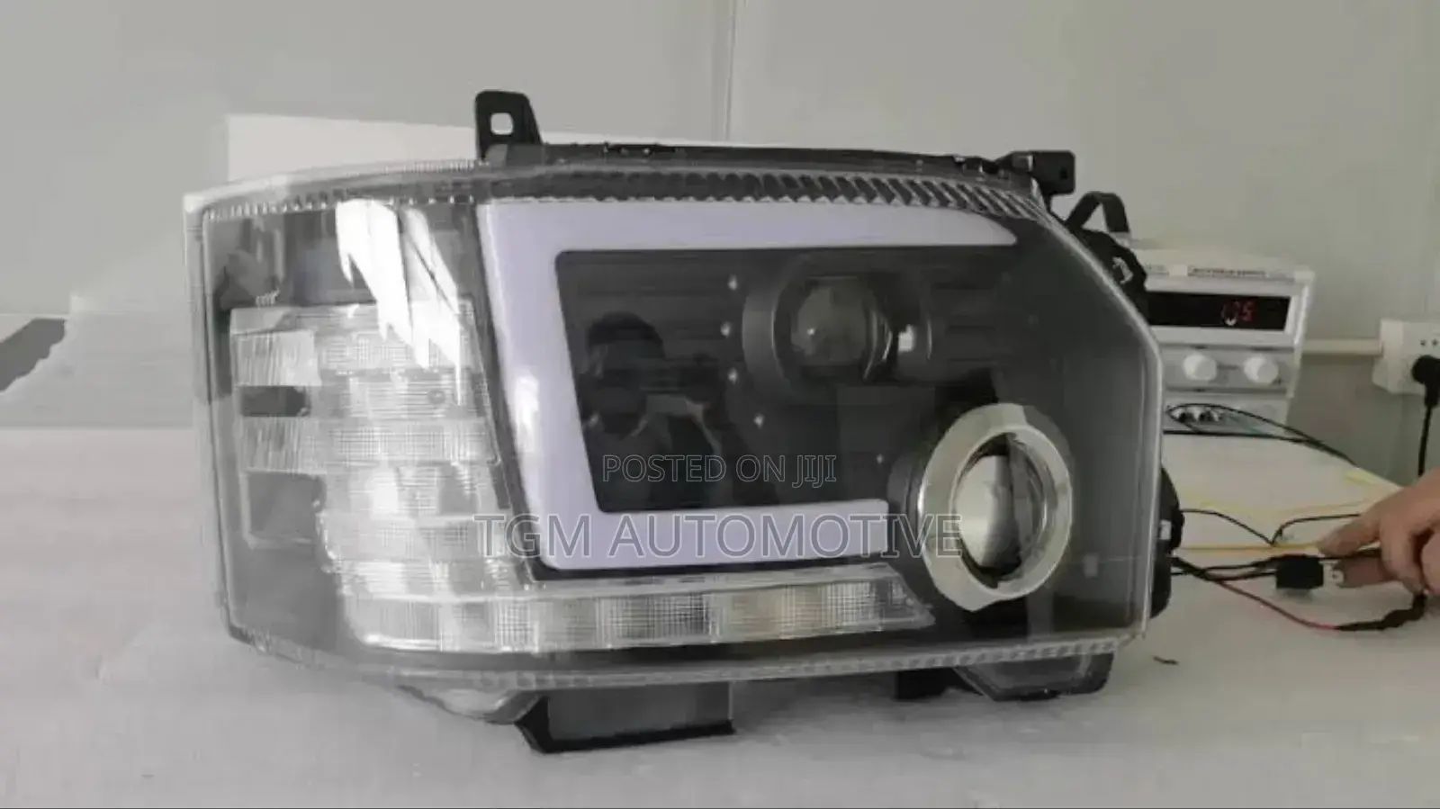 Head Lamp Hiace After Market Led Lamp