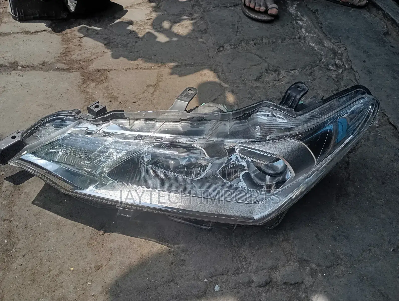 Fielder 165 LHS Headlight Non