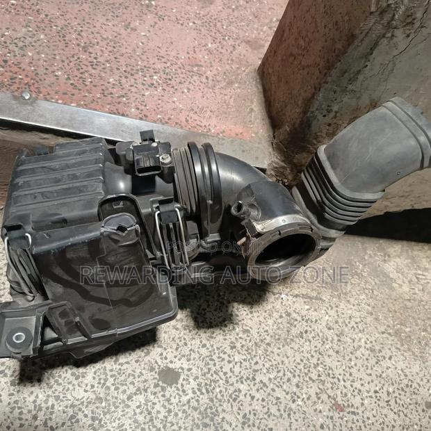 Honda Vezel Air Cleaner Housing.
