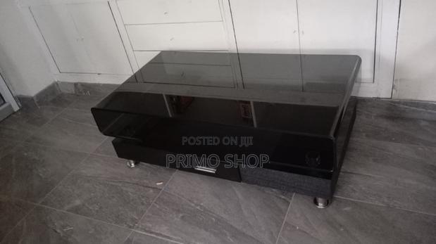 Curved Black Glass Coffee Table, Modern Home Coffee Table - thumbnail 2