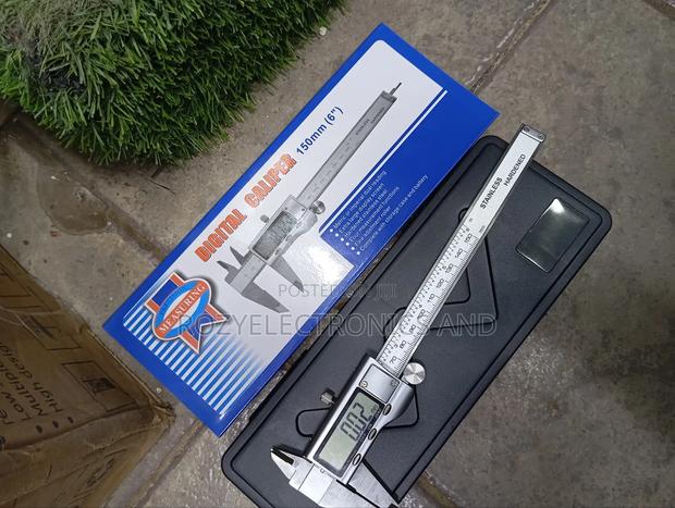 Electronic Digital Caliper 150mm - main view