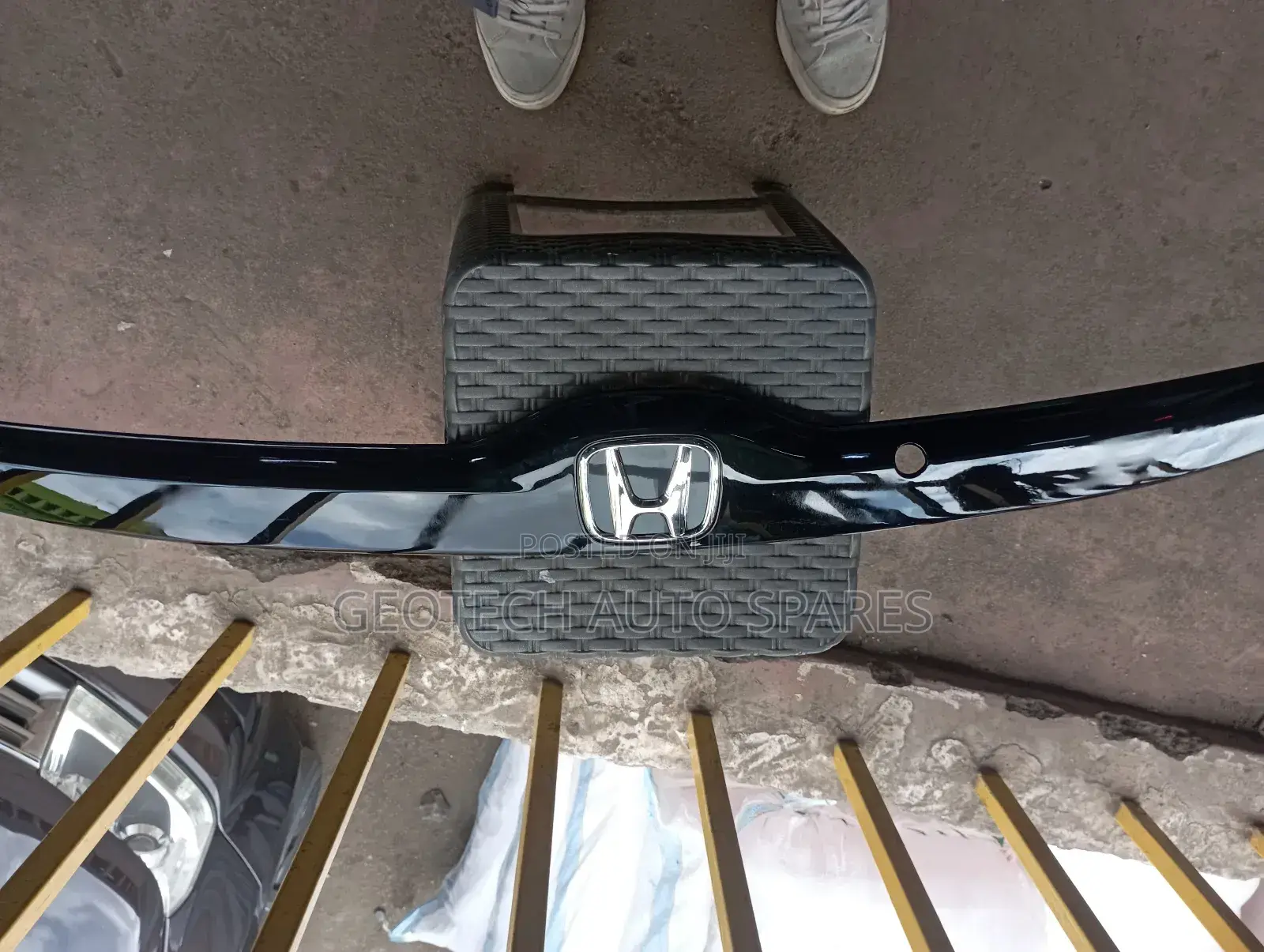 Honda Fit Boot Handle