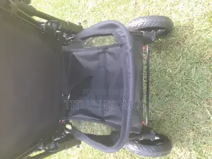 High-Quality Baby Stroller for Sale - Excellent Condition!