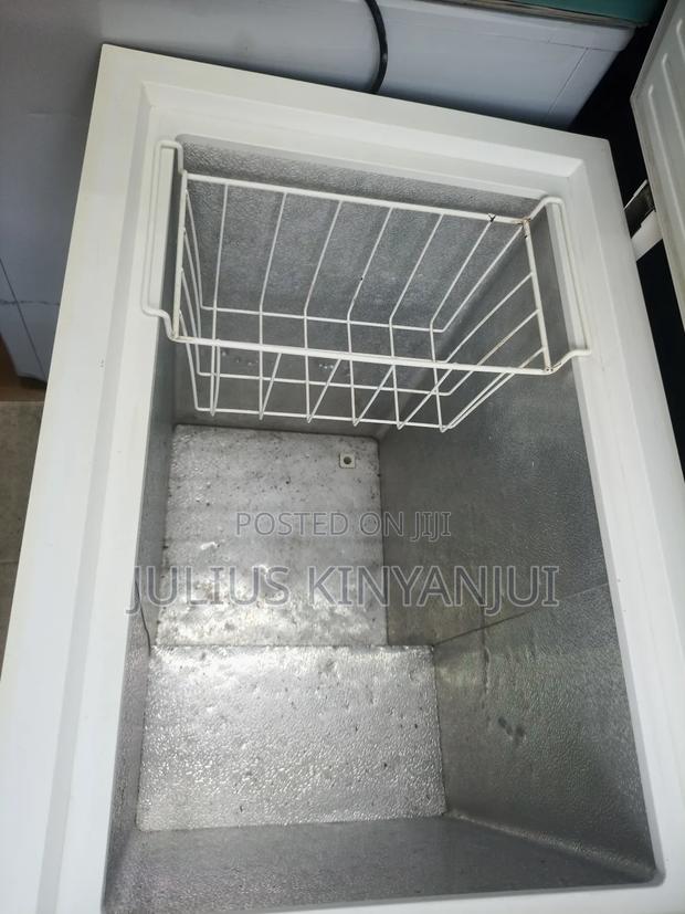 Medium Size Freezer 3feet - thumbnail 2
