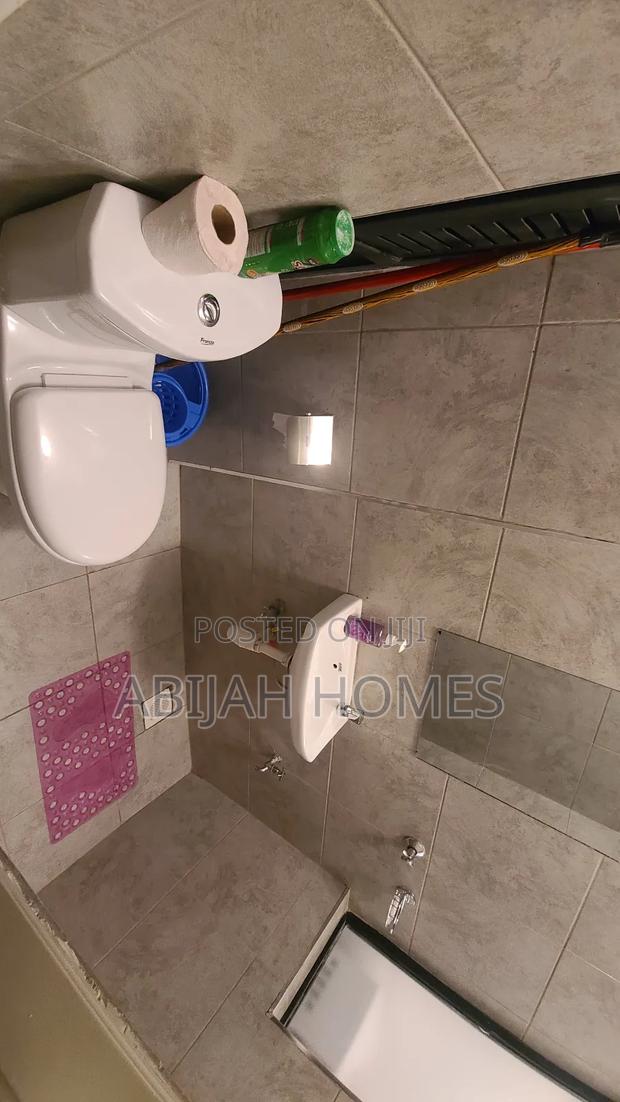 Luxury Studio Roysambu Airbnb - thumbnail 7