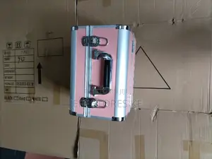 Make Up Box Kit