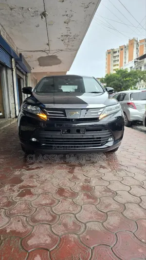 Toyota Harrier 2.0 4WD 2018 Black