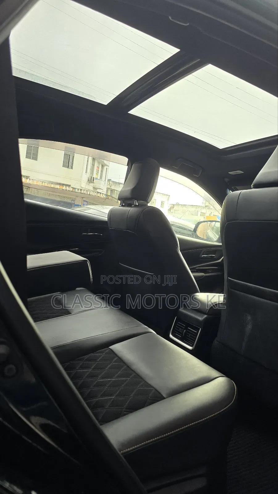 Toyota Harrier 2.0 4WD 2018 Black