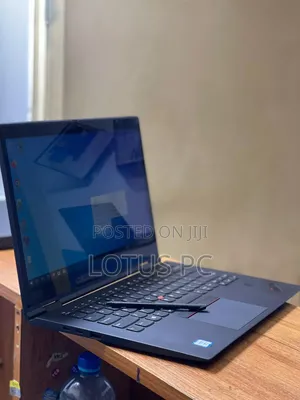 Laptop Lenovo ThinkPad X1 Yoga Gen 8 8GB Intel Core I5 SSD 256GB