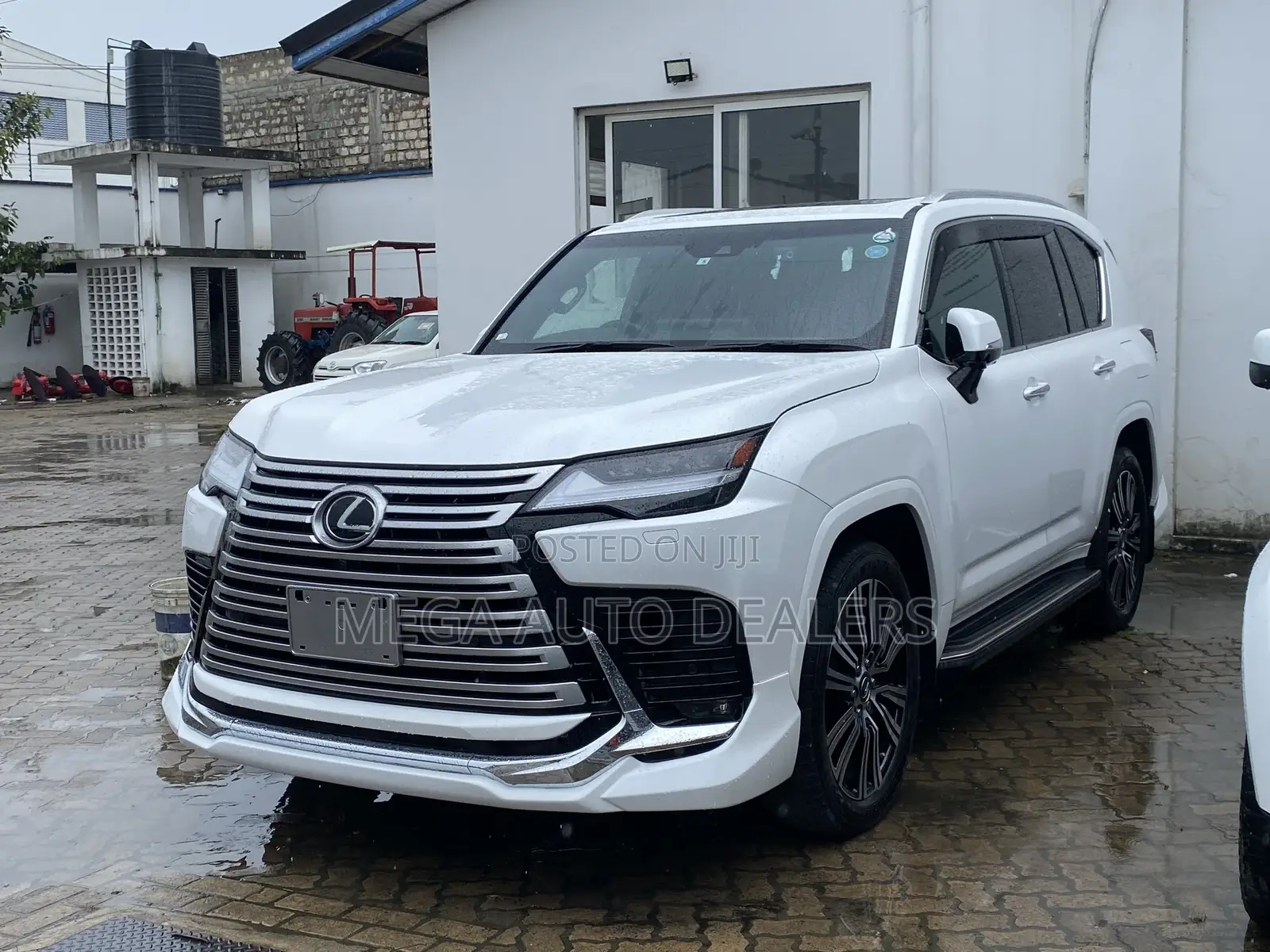Lexus LX 2022 White