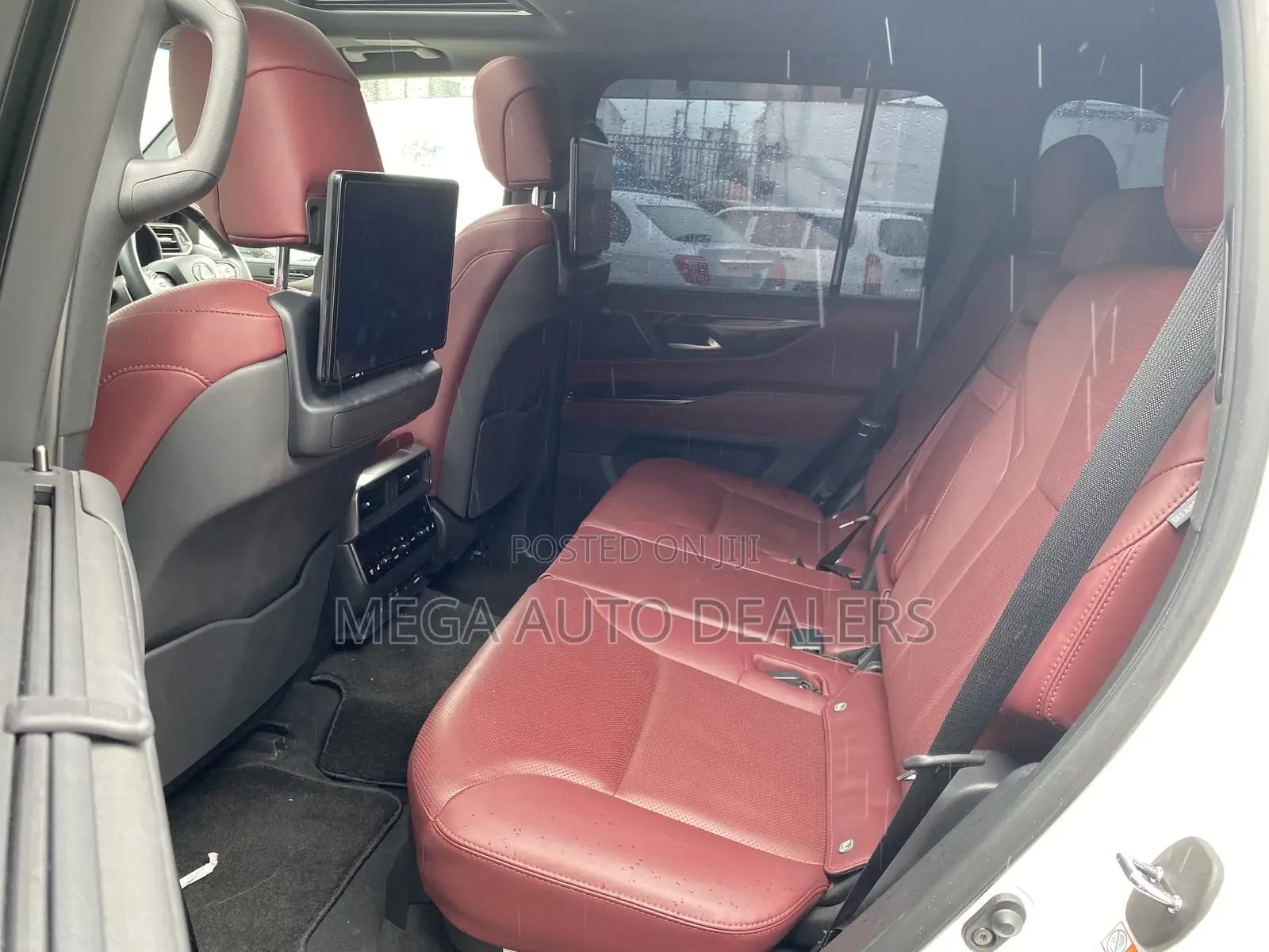 Lexus LX 2022 White