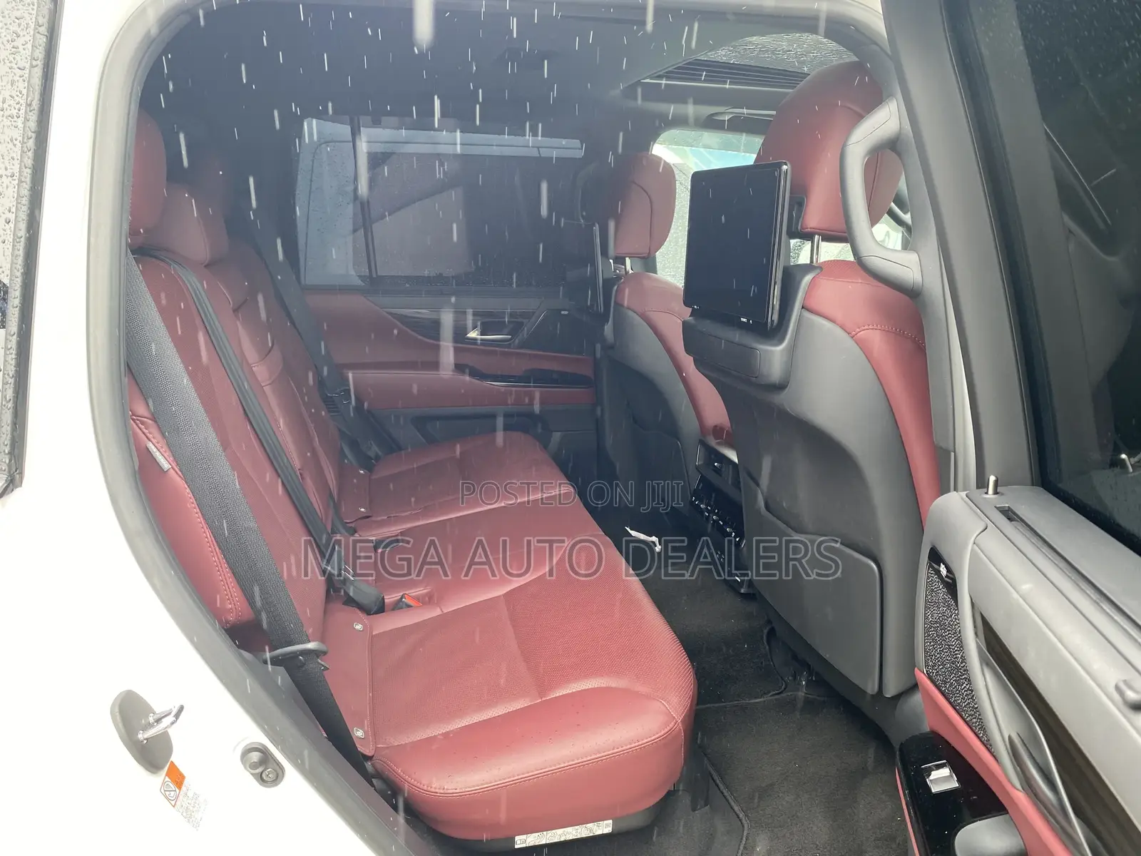 Lexus LX 2022 White