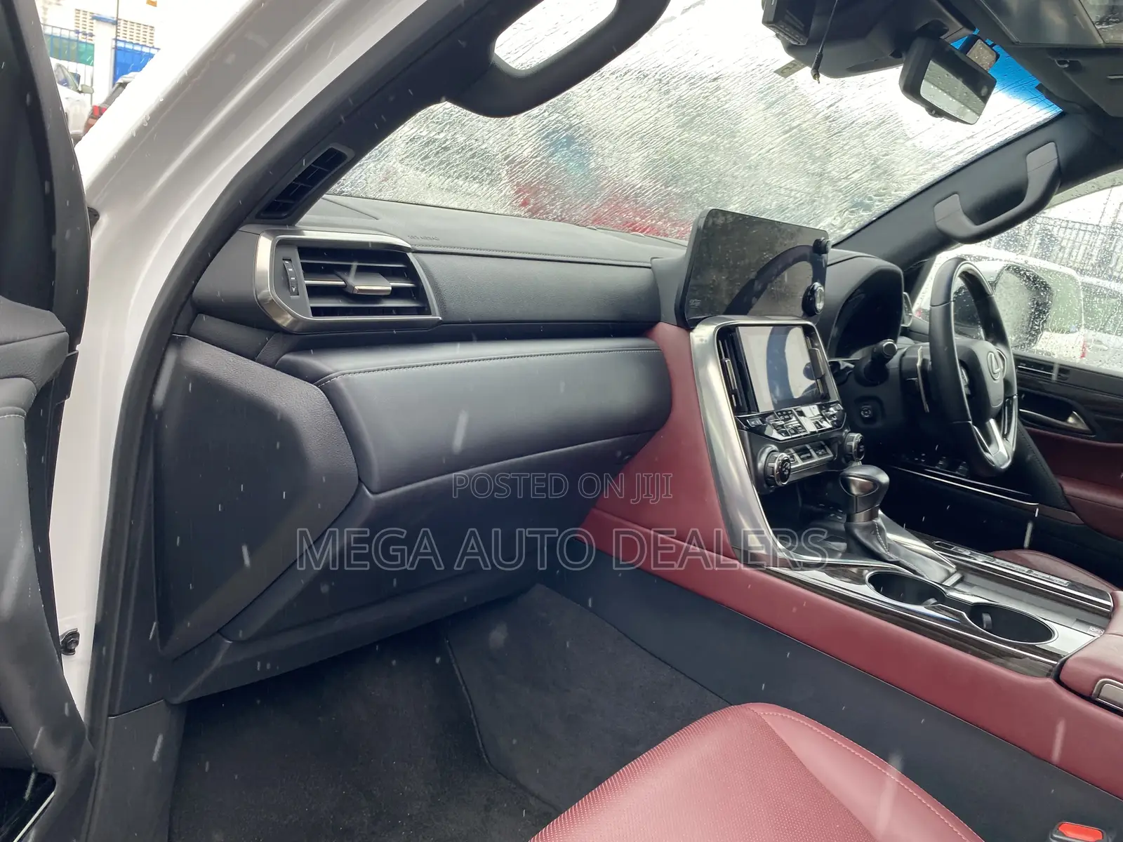 Lexus LX 2022 White