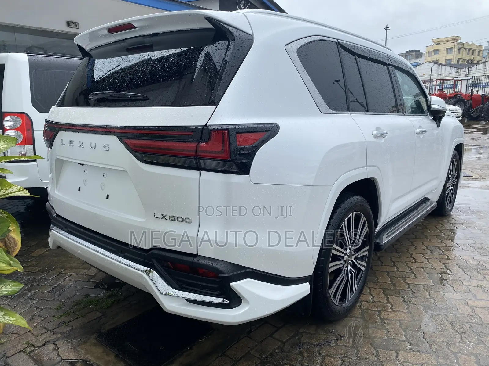Lexus LX 2022 White