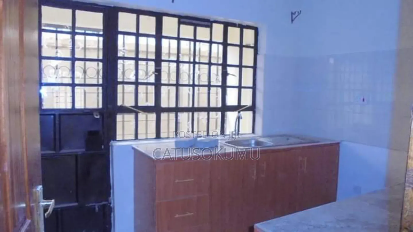 Mini Flat in Gateway Mall Area for rent