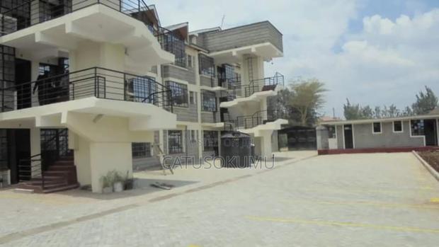 Mini Flat in Gateway Mall Area for rent