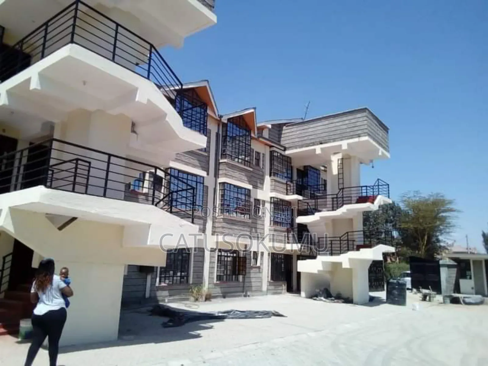Mini Flat in Gateway Mall Area for rent