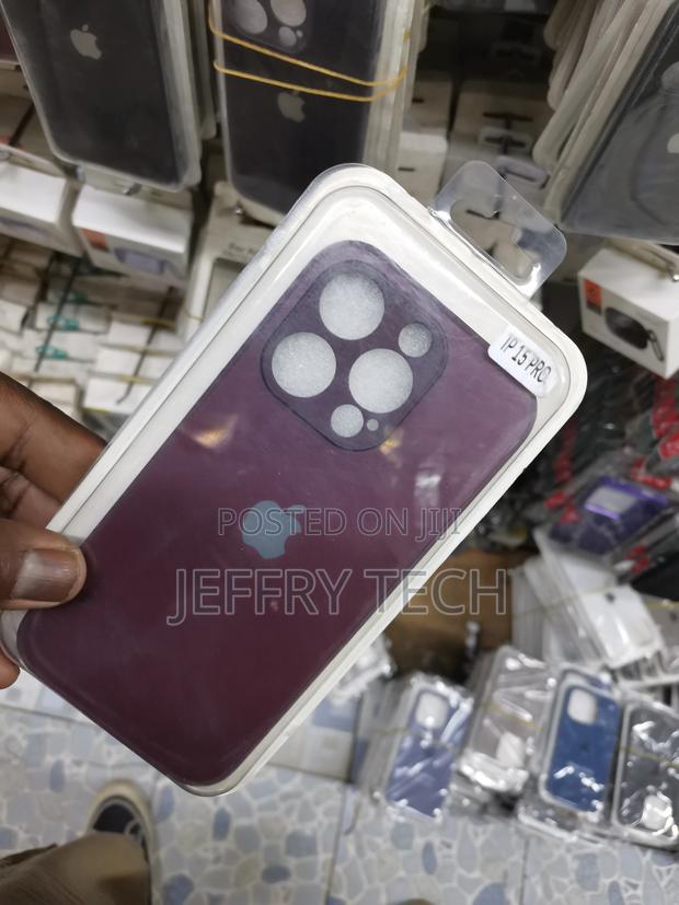 Deep Purple Camera Safe Mirror Case for Apple iPhone 15 Pro - thumbnail 3