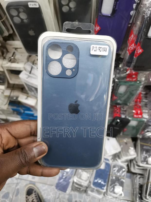 iPhone "13 Pro Max" AG Premium Glass Case - main view