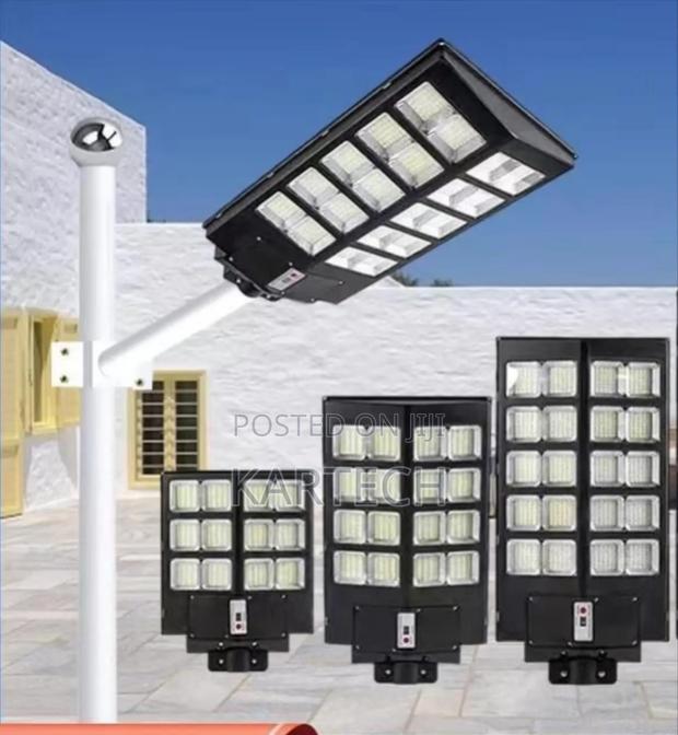 Integrated 600W All in One Led Solar Street Light - main view